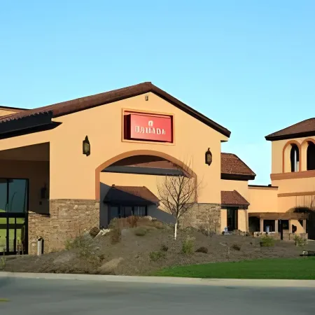Ramada by Wyndham des Moines Tropics Resort & Conference Ctr