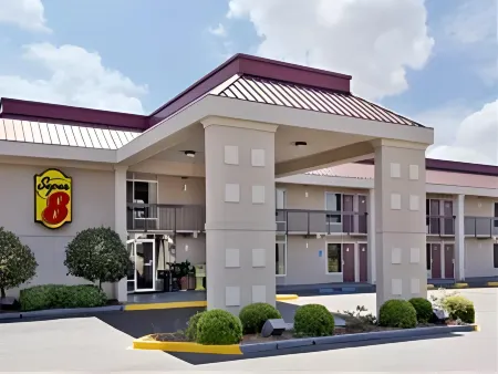Super 8 by Wyndham Tifton