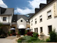 Hotel - Restaurant Dahm Hotels in Berschbach