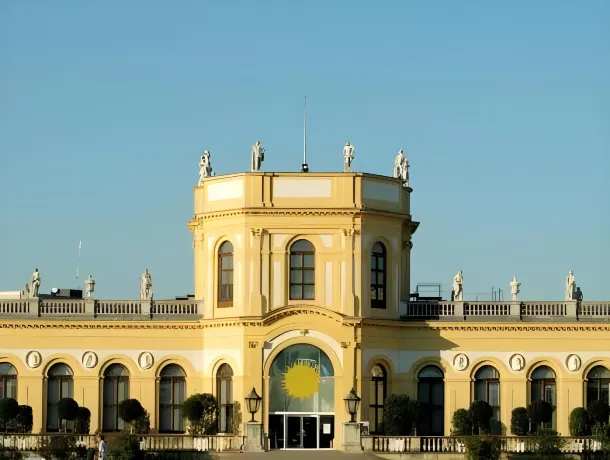 Hotel Deutscher Hof Hotels in der Nähe von 