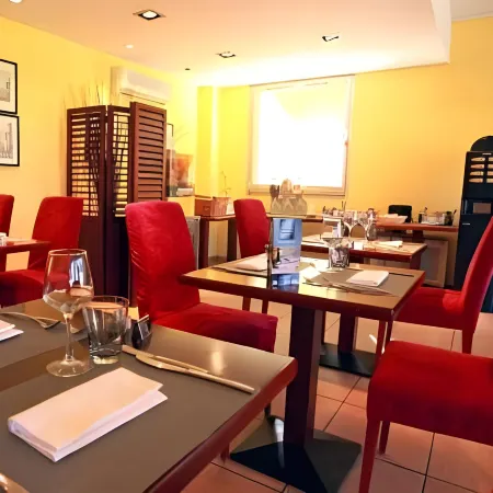 Brit Hotel Toulouse Colomiers – L’Esplanade
