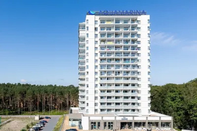 Aquamarina Onyx Apartments by Renters Hotels near Planetarium Miedzyzdroje