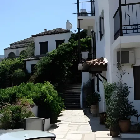 Thea Home Hotel by Booking Kottas