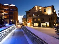 Levi Suites Unna Mànnu