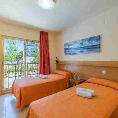 Rentalmar Pins Marina Rooms