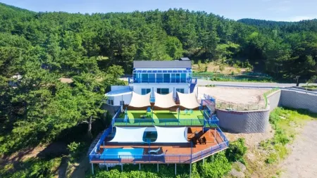 Pohang Blue Ocean Pension Отели рядом с Аэропорт Пхохан