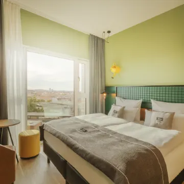Holiday Inn - the niu, Dwarf Berlin Schöneberg Отели рядом с достопримечательностью «Штеглиц»