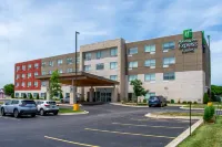 Holiday Inn Express & Suites Yorkville Hotels in Oswego