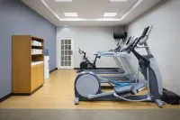 DoubleTree Suites by Hilton Lexington - Gym