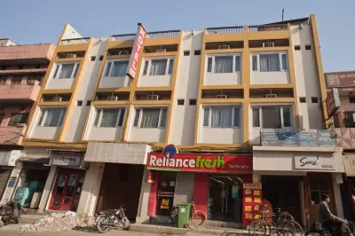 Samrat Hotel Các khách sạn gần Ludhiana Jn