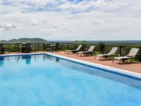 Serengeti Serena Safari Lodge - piscina