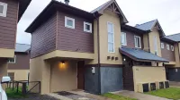 Linda Casa Familiar, Segura Y Muy Buena Ubicación -  Apartamentos vacacionales