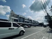 Daraga Tourist Inn - Bãi đậu xe