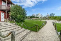 Beautiful Pousada in the Middle of Nature in Bombinhas Hotels in Bombinhas