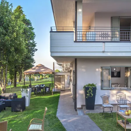 Spacious Villa with Pool