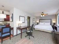 布盧明頓Homewood Suites by Hilton 門羅縣酒店