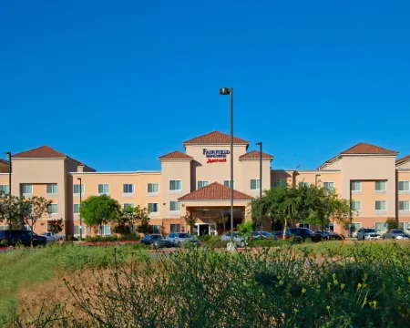 Fairfield Inn & Suites Fresno Clovis 克洛維斯酒店