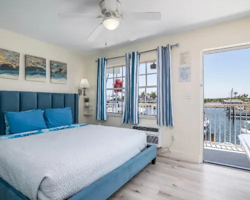 Latitude 26 Waterfront Boutique Resort - Fort Myers Beach Hotels in Fort Myers Beach