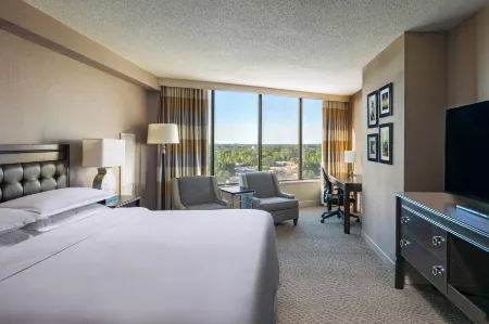 シェラトン・グリーンズボロフォー シーズンズ