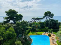Radisson Hotel Cannes Seaside - Pools