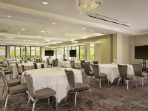 DoubleTree by Hilton Lincoln Hotels in Lincoln