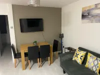 Peaceful Family friendly two bedroom apartment.