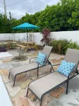 Hutchinson Island Oasis. Short walk to the beach and a mile to Little Jim's!