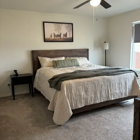 Convenient to Everything, Spacious, Family Friendly Vacation Home
