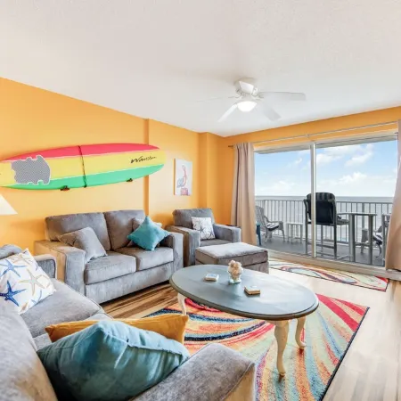 Updated Oceanfront Condo! Come and Relax by the Sea!