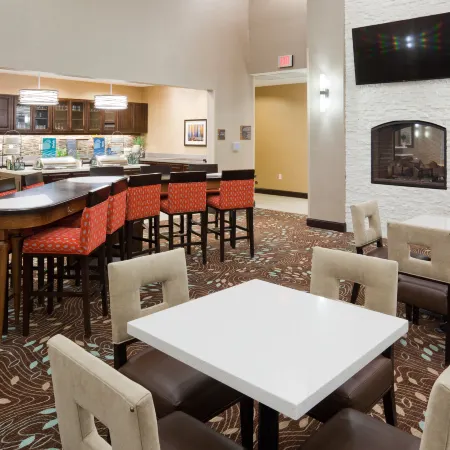 Homewood Suites by Hilton Davenport