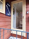 Blue Shutters Inn