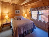 Large Lakefront Home Hotels in Rangeley