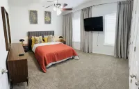 Lovely townhouse with parking on the Gulf Coast