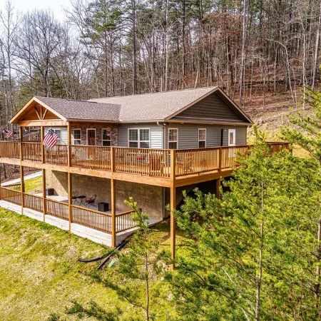 Cabin 2-Allegheny Falls-Mountain View -Private Waterfall- No Stairs-Brand New
