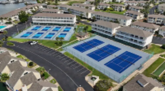 Sandpiper Cove 8140 :: 500 Feet to the Beach :: Pool in the back yard!!