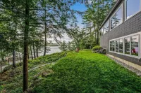 Webster Lake Retreat for Nature and Water Lovers