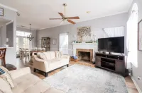 Few Mins to Ballantyne-Pet Friendly-1 Level Home-Private Plunge Pool in Backyard
