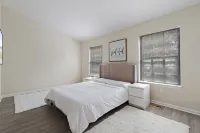 Premium Modern TH • Near Dulles Airport • 2 Free Parking
