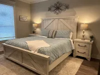 Charming Retreat in Hallsville, TX – Your Cozy Home Away from Home!