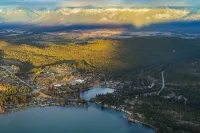 Lakeview Getaway-Walk To Downtown Bigfork, Rated #1 Lake town in USA