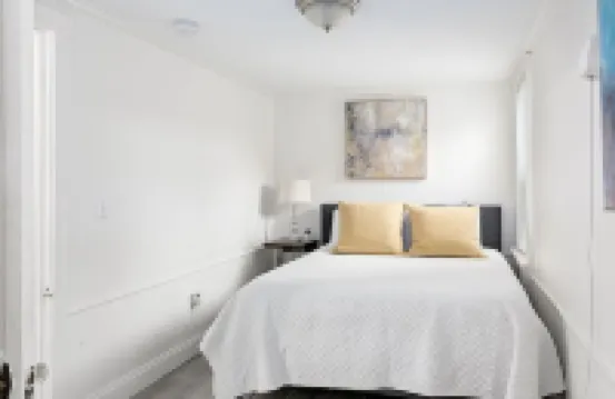 2-Bedroom Apartment Located Near Downtown Lakeland & Lake Hollingsworth