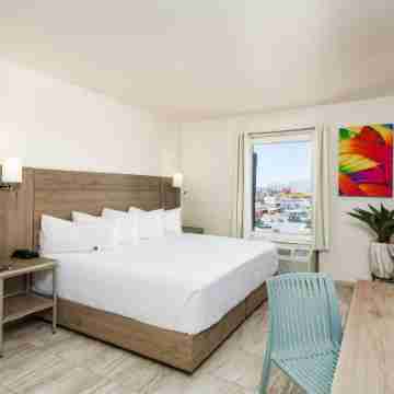 Hotel Mesaluna Near American Consulate Rooms