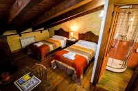 Self catering La Mora Cantana for 18 people