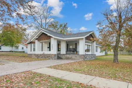 MINE CREEK RETREAT LUXURIOUS COMFORT - 3BR - 2.5BA Отели в г. Нашвилл