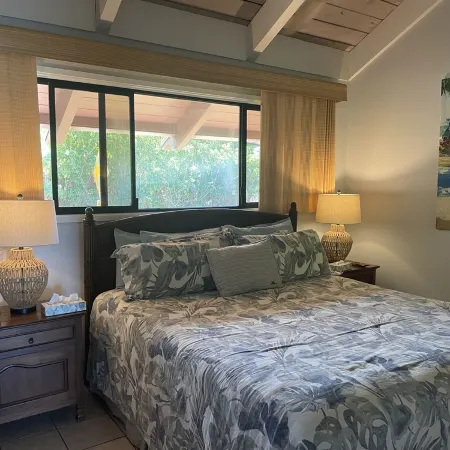 Wonderful Oceanfront Condo - 1 Br/1Ba 2nd Floor