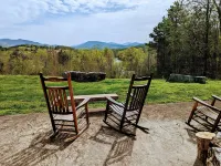 Cades Cove Peaceful Side Smoky Mountains Hip Vintage Condo Community Pool