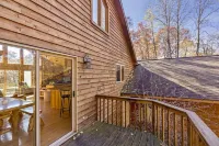 Deacon's Lodge Golf: Overlooking Pelican Lake - Breezy Point