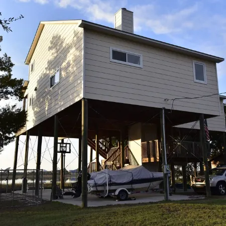 WATERFRONT Home  - Dolphins, Sunsets, Fishing, Kayaks, Canoe, Wildlife