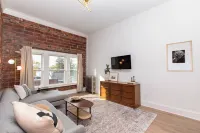 Modern Loft in Historic Birdtown - Unit 7 - アパートメント