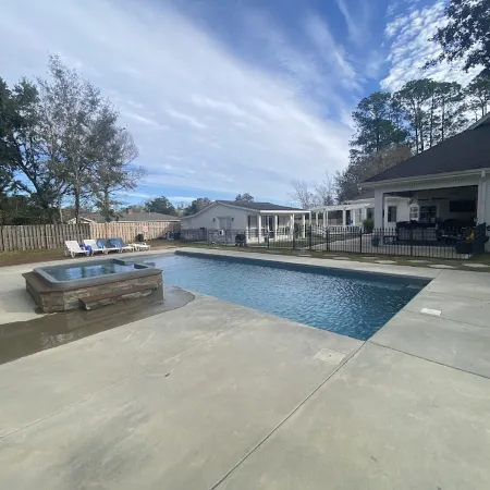 Relax by the Gulf Coast, just 8 mins from Gulfport Beach